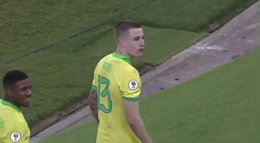 DB视讯官网挑衅！巴西U20球员赛中凶狠犯规，赛后对阿根廷球迷指着队徽比划5