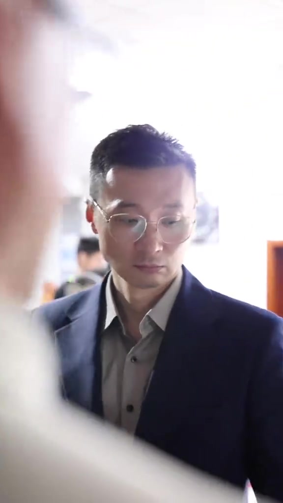 DB真人旗舰刘炜更衣室演讲：我不想在这里停下 我们还能再往前冲一下