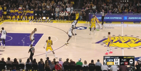 DB视讯官网😭太伤了！迪文岑佐刚上23秒就吃到第四犯