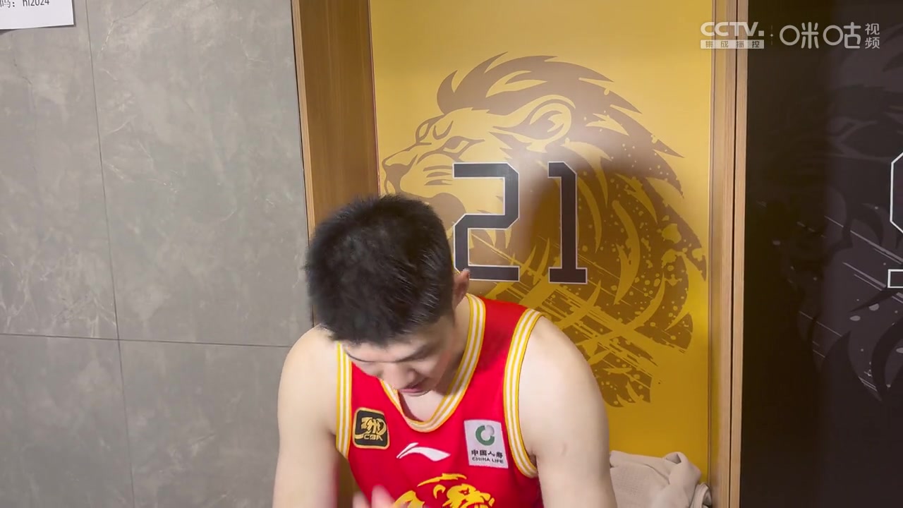 DG视讯官网平台胡金秋提及赵嘉仁哽咽：具体等官宣 没法和好兄弟一起战斗 很不舍